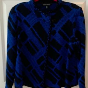 Machine washable/wrinkle-free/packs well/like new